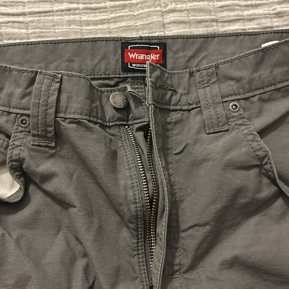 Wrangler 32x32 pants